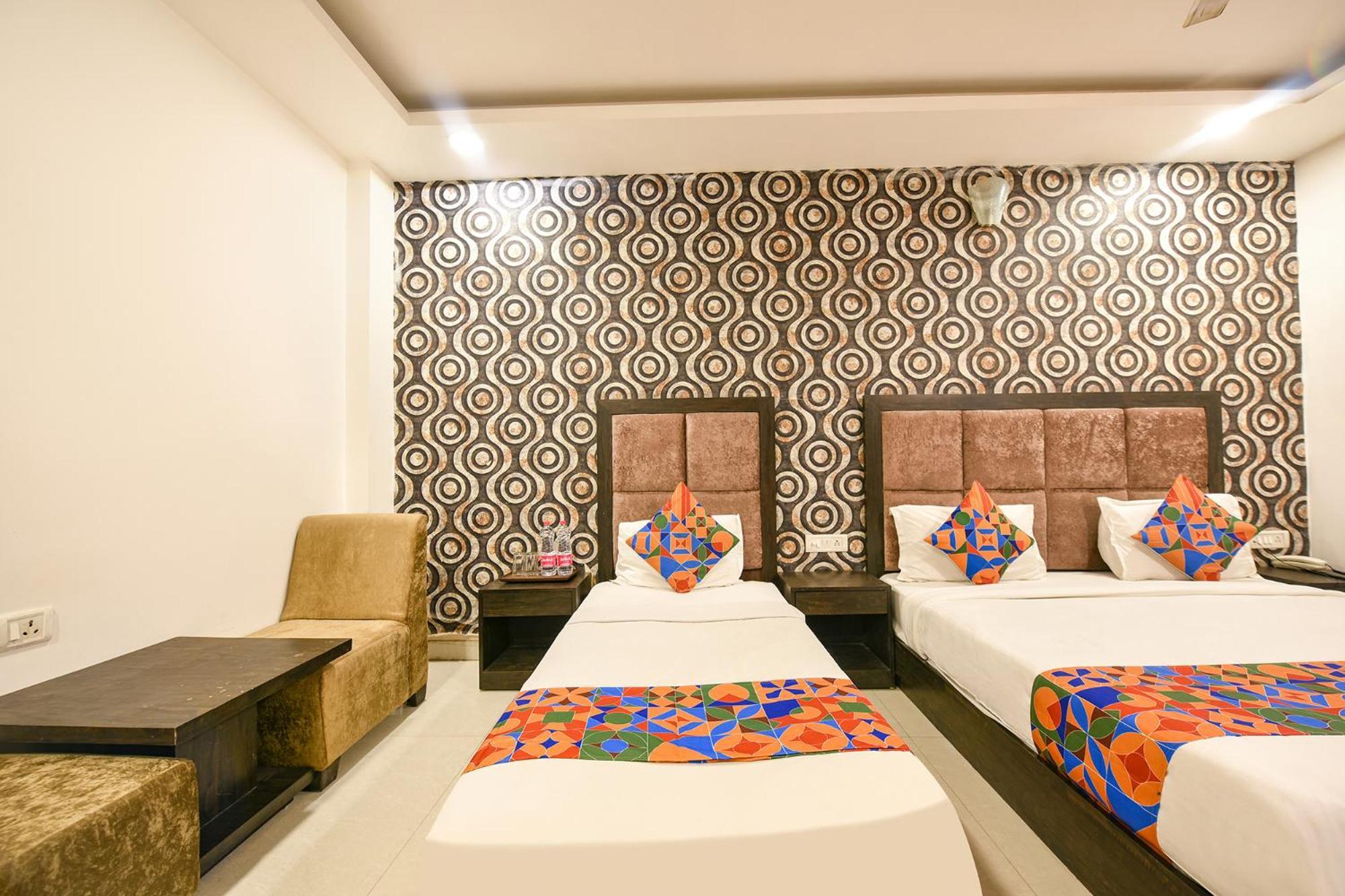 Fabhotel Belwood Near Igi Airport New Delhi Bagian luar foto